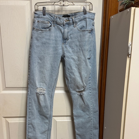 Banana Republic Denim - Banana Republic Light Blue Girlfriend Straight Leg Jeans size 28/6